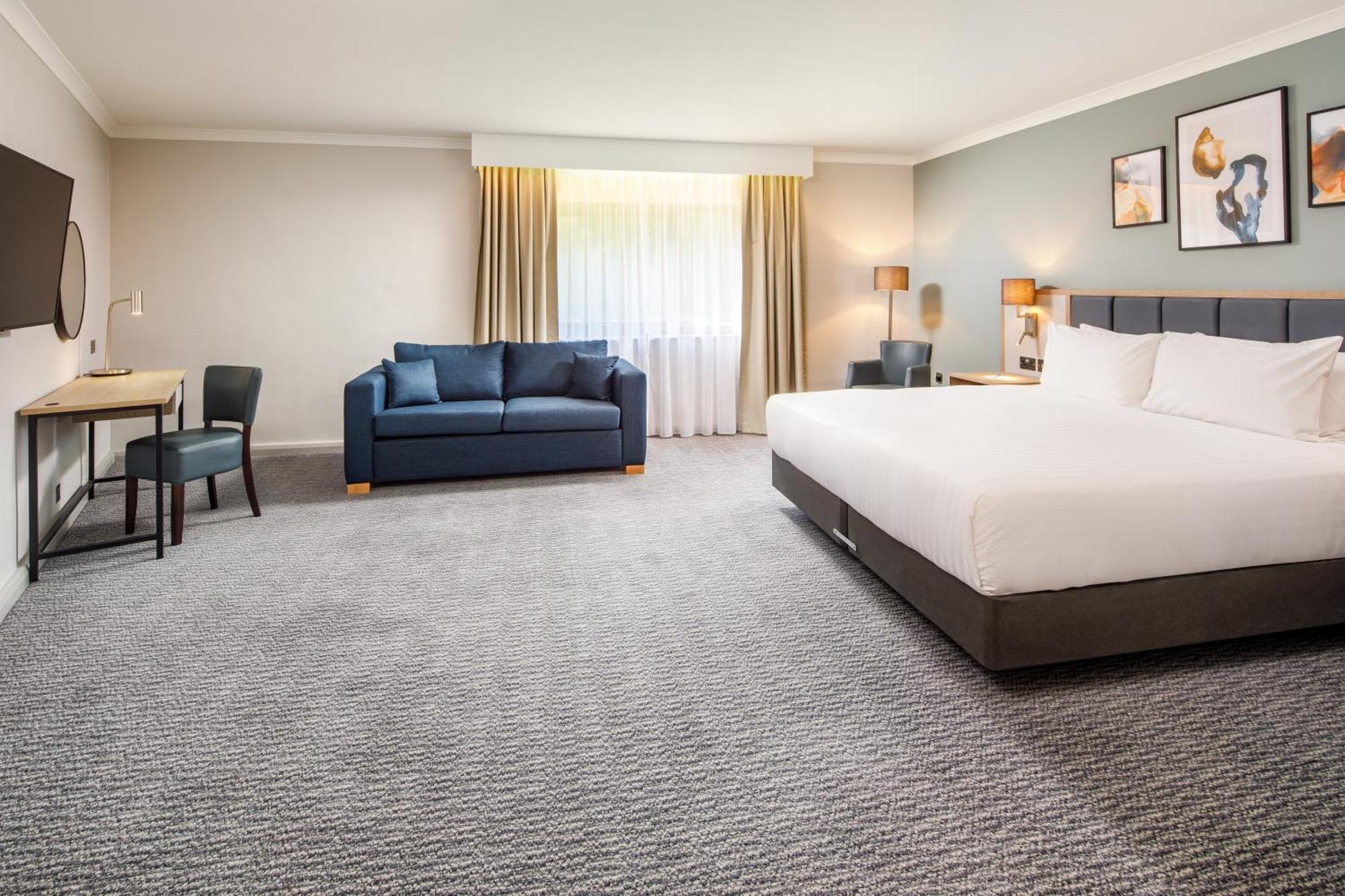 Delta Hotels By Marriott Milton Keynes Exterior foto